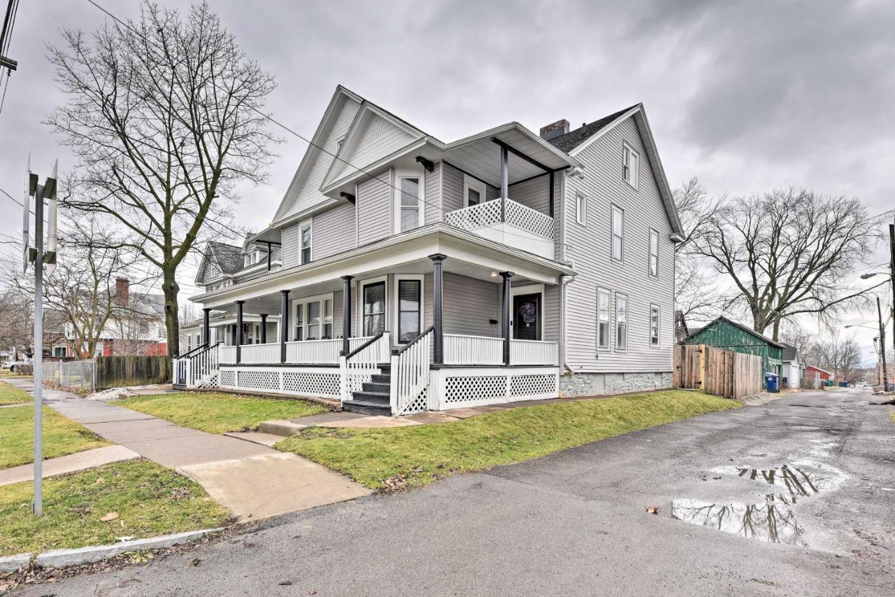 Townhome Near Wineries! Niagara Falls